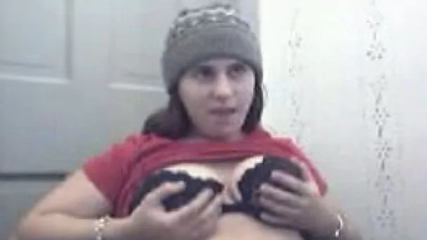 Busty and chubby teen chick sending me messages for good life