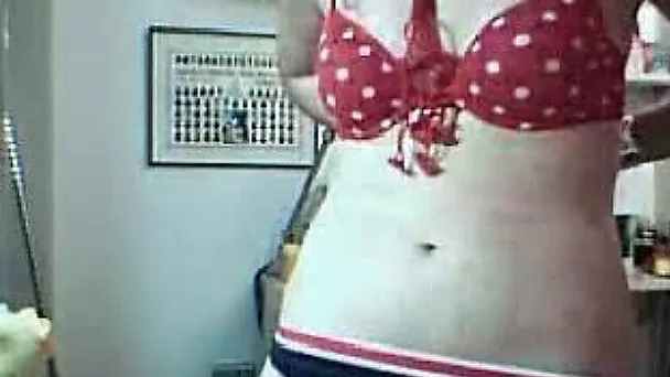 Cute brunette webcam model pleased my dick with her sexy body