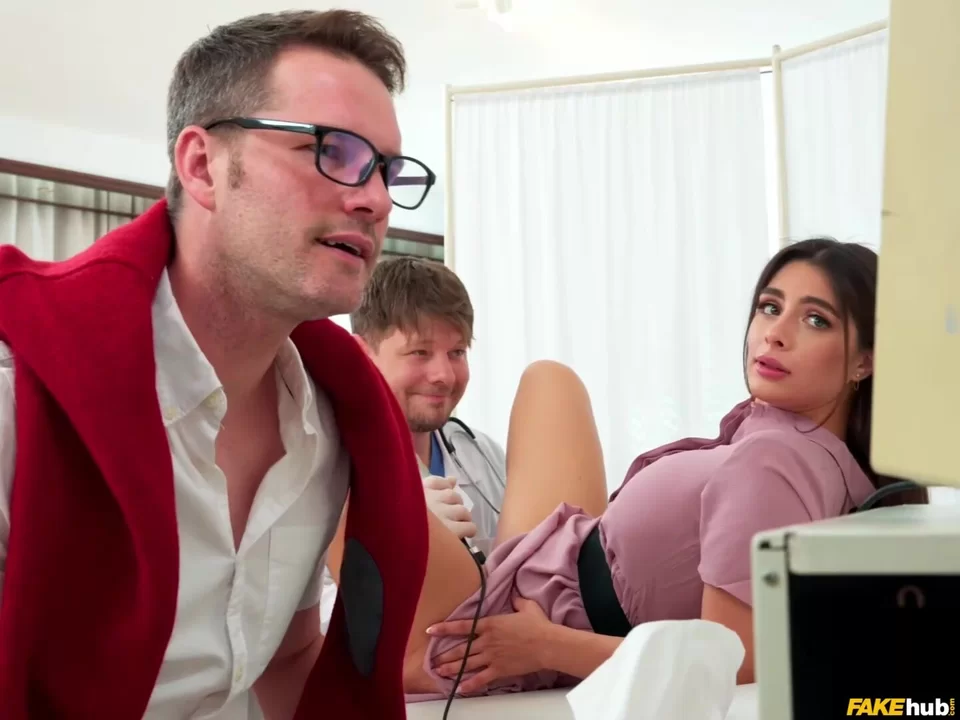 Это, пожалуй, вершина порнокомедии!!!