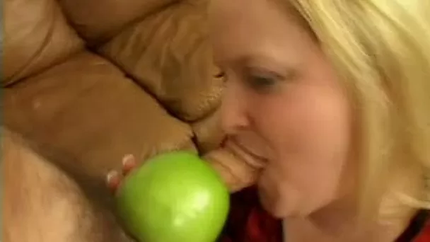 Bootylicious blonde bitch blows a dick through an apple