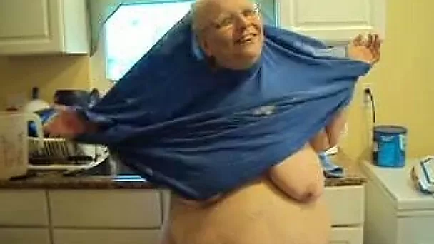 Disgusting BBW granny demonstrates her awful body on cam