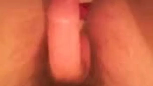 I actively jack off my dick until cumming with satisfaction