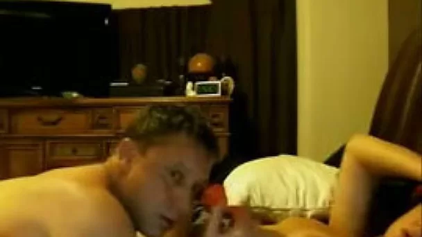 That horny mature guy loves pleasing ladies on webcam