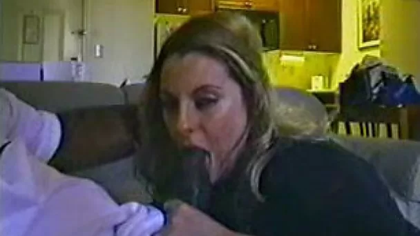 Amateur blonde hooker finally getting jizz in her mouth