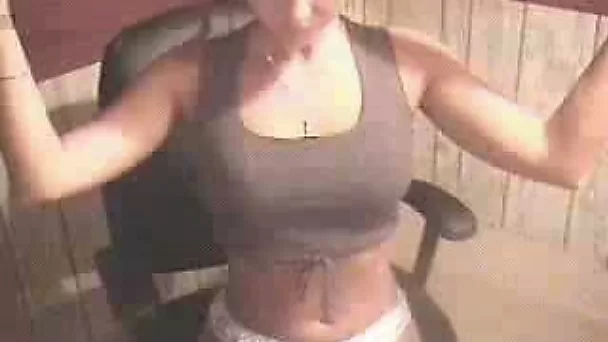 Simultaneously hot and cold camgirl loves both chatting and stripping