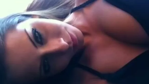 Beautiful college girlfriend filmed herself on the plane