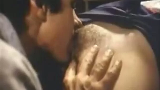 Teenage sweetie gets her cunny polished by her coach