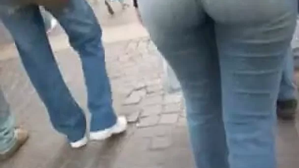 Her divine ass looks absolutely perfect in those jeans