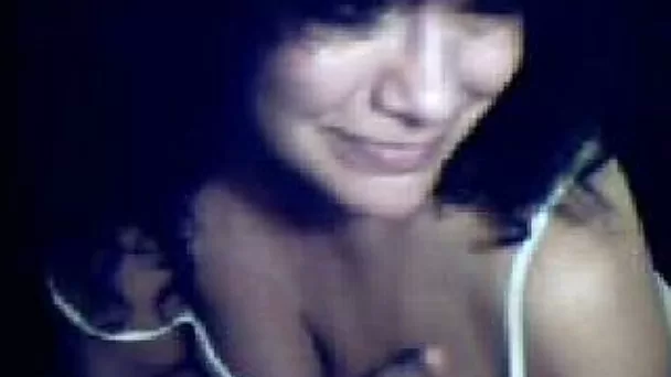 Pretty curvy webcam MILF shows me off her meaty hairy pussy