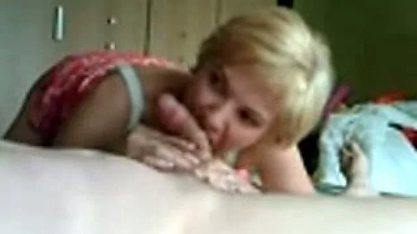 Sexy and cute blonde wifey loves giving blowjob in the morning