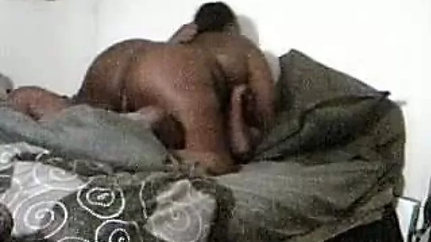Dark skinned BBW ebony wife tops my BBC shaking her rump