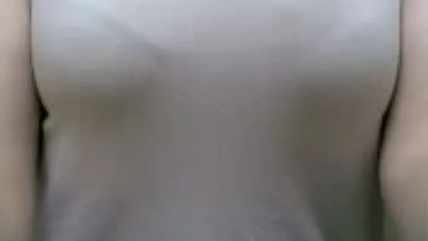Lonely and horny babe with sexy titties fingers her pussy