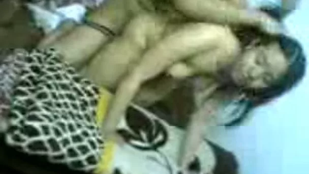 A drill my girlfriend's pussy from behind homemade sex clip