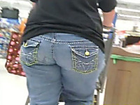 Big asses and boobs of mall customers on my hidden cam