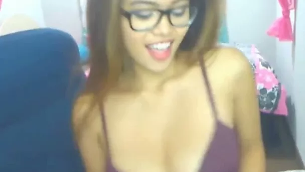 Asian Sex Chat with Busty Babe