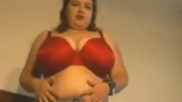 Amateur mature milf wife and her big pair of knockers