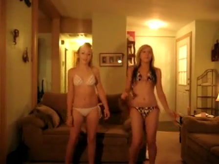 2 Teens Dance On Webcam - Webcam video with two hot teen chicks dancing in their bikinis - Mylust.com  Video