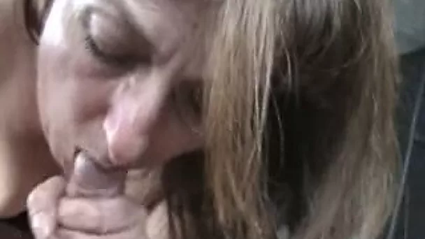 Nasty and dirty mature bimbo wife pleasing me in my car