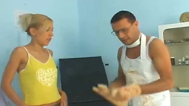 Doctor fucks hot blondie in her pussy and fingers her