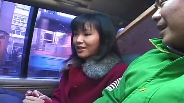 This oriental chick is not shy to show her private parts