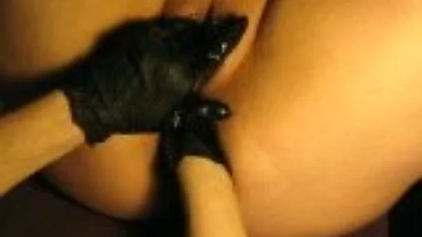 My girlfriend with pierced pussy wants me to fist her anus