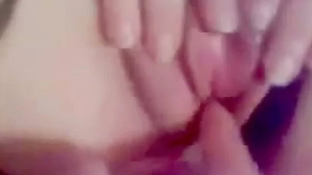 White slut get her pussy and her ass finger fucked