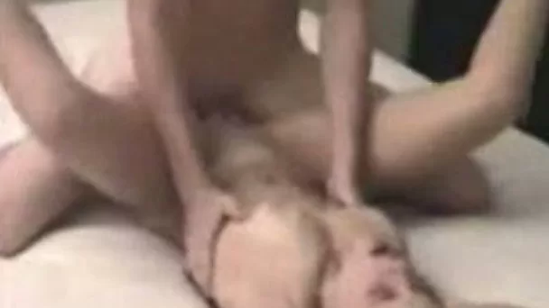 Wild and insatiable skinny girlfriend wants smoking hot sex