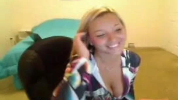 Beautiful blondie with cute face flashing her titties