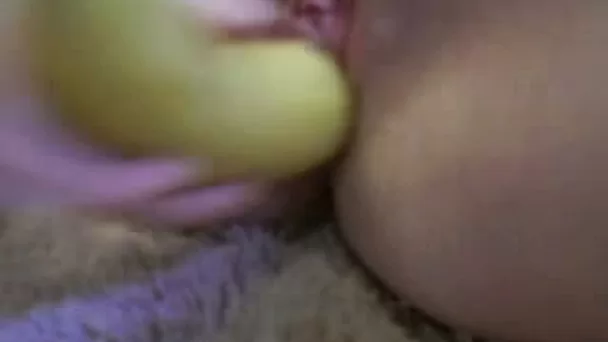 Watch how a banana goes in my shaved white honeypot