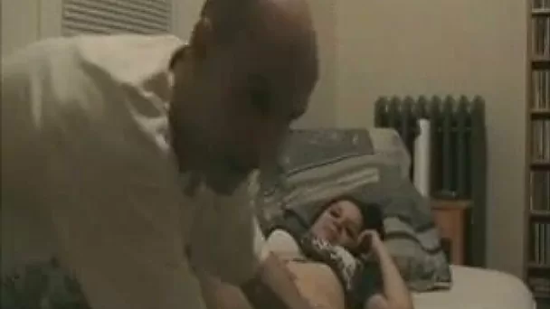 Having sex with my hot brunette girlfriend and filming it on my smartphone
