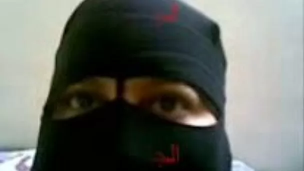 Dick loving conservative wife in hijab gives me head first
