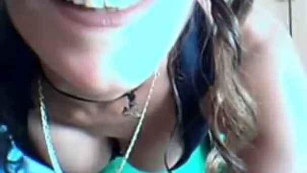 Stunning amateur brunette girl on webcam wants to get naked