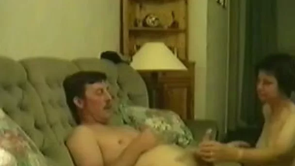 Having amateur sex with my brunette milf white wife