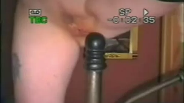 Bedpost is round and smooth with perfect size for my cooter