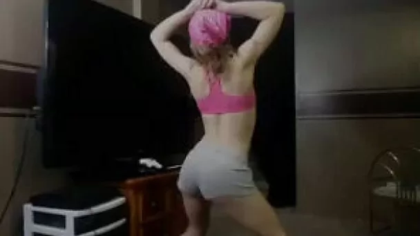 Skinny white teen bitch can shake her cute booty on webcam
