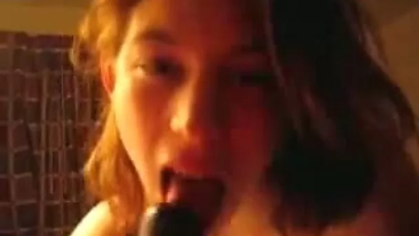 Skinny kinky teen white bitch blows my big black pecker