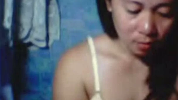 Chubby Filipina webcam MILF strokes her hairy pussy