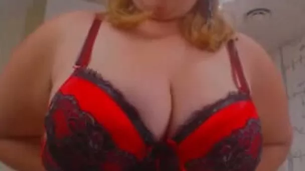 I love masturbating in front of my horny online fans