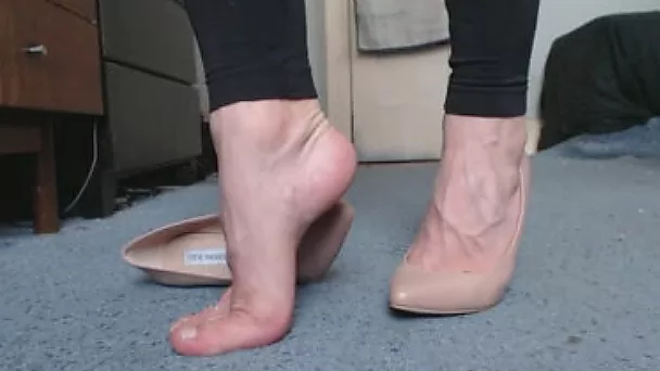 My unbelievably horny wife loves showing off her sexy feet