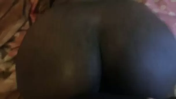 Awesome thick chocolate booty of a dirty hoodrat rammed