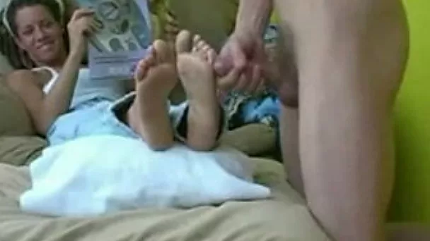 My hubby masturbates and cums on my soles in foot fetish scene