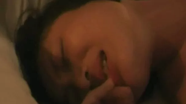 Skinny Chinese chick irritatingly moans during dildo sex