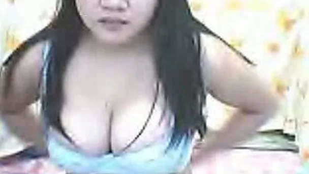18 years old chubby teen from China shows her big tits and pink pussy