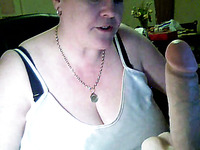 Mature fat amateur lady unpacks a new dildo on webcam