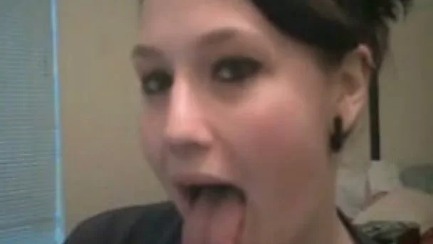 Webcam solo with my ex GF demonstrating her long pierced tongue