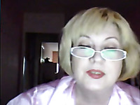 Mature Russian whore likes to wear glasses and masturbate on Skype