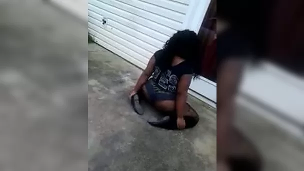 Yet another booty shake video