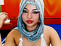 Webcam solo with an Arab hussy masturbating her hairy cunt