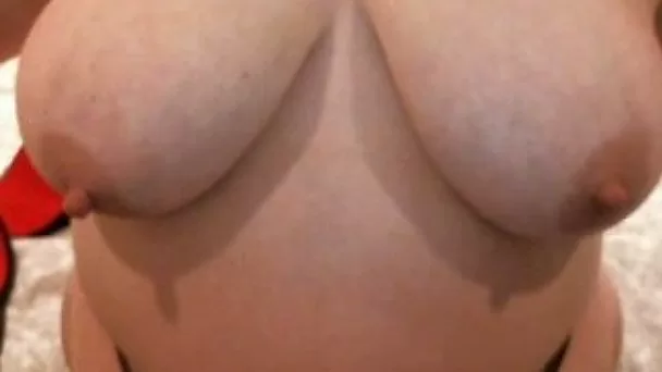 I have some curves and my big boobs will get your dick hard in a blink