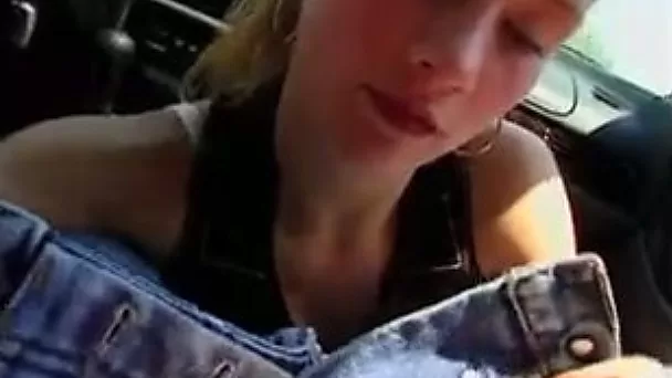 Sperm addicted hussy sucks her lover's dick right in his car